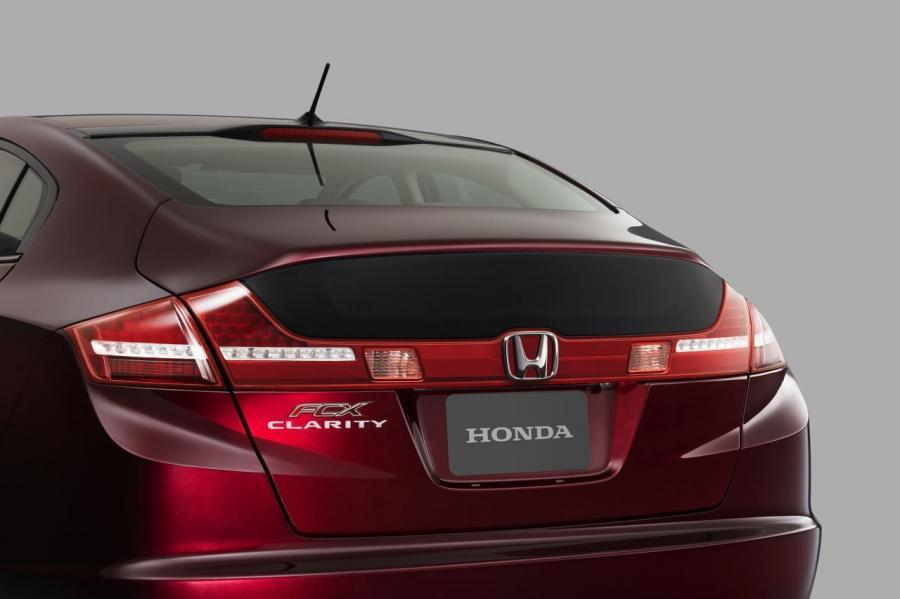  Honda FCX Clarity 2007 года  (фото 23 из 44)